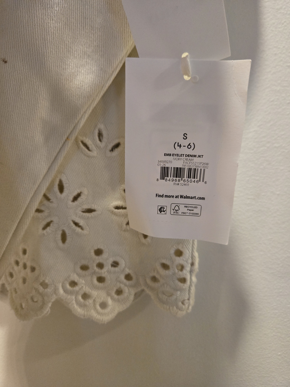 Free Assembly White Eyelet Hem Button-Front Women's Jacket - Picture 2 of 6